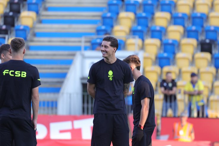 Imagini de la Ploiești înaintea meciului Petrolul - FCSB. Foto: Ionuț Iordache (GSP.RO)
