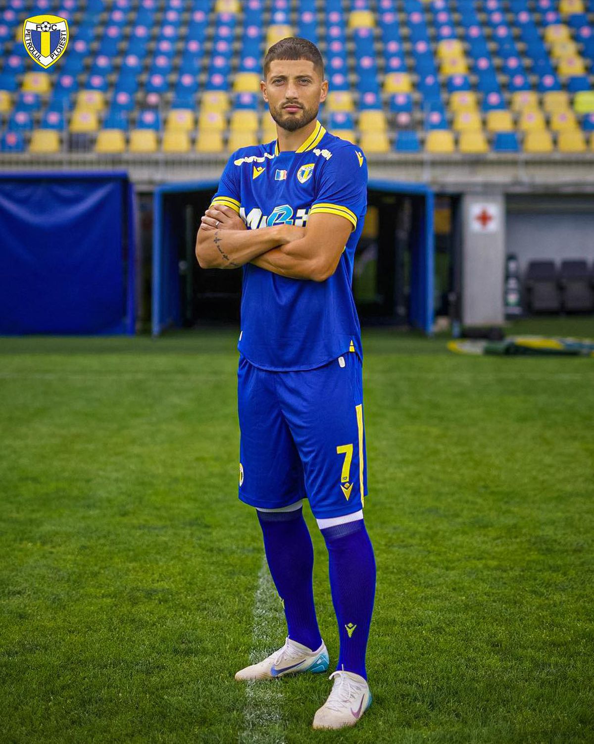 Petrolul și-a prezentat noile echipamente cu câteva ore înaintea duelului cu FCSB » Surpriza pentru fani: „Au sosit cadourile”
