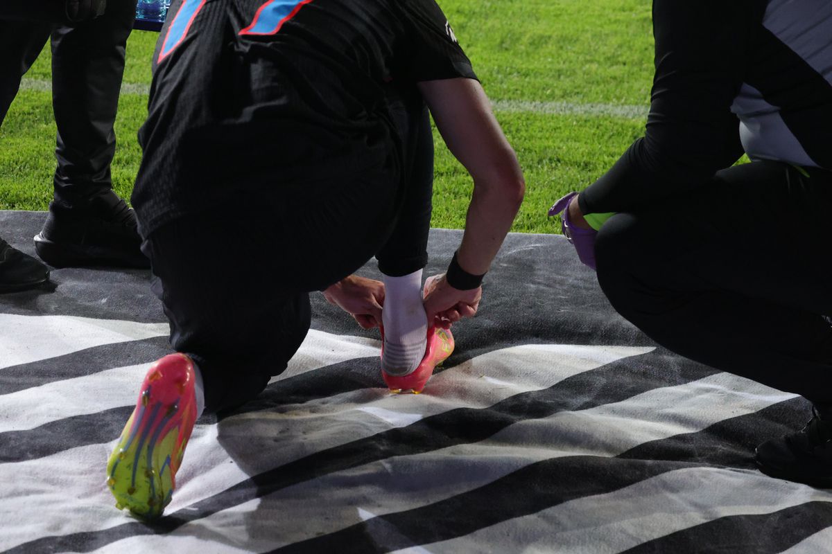 Liviu Ciobotariu a aflat în direct că i se pregătesc două transferuri de la FCSB