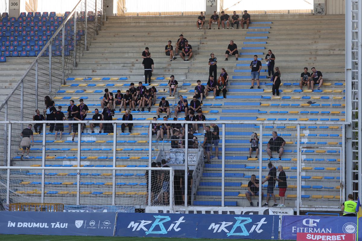 FCSB, prima victorie a sezonului în Superligă! Petrolul a irosit mai multe șanse monumentale în prima repriză