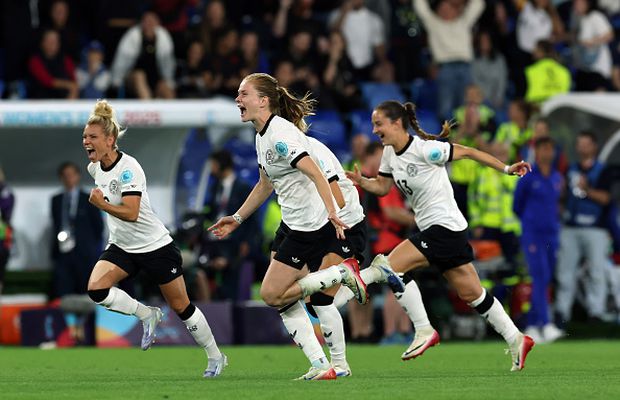 Știm semifinalele Campionatului European de fotbal feminin. Calificare dramatică la miezul nopții: cu om în minus 107 minute, au eliminat Franța