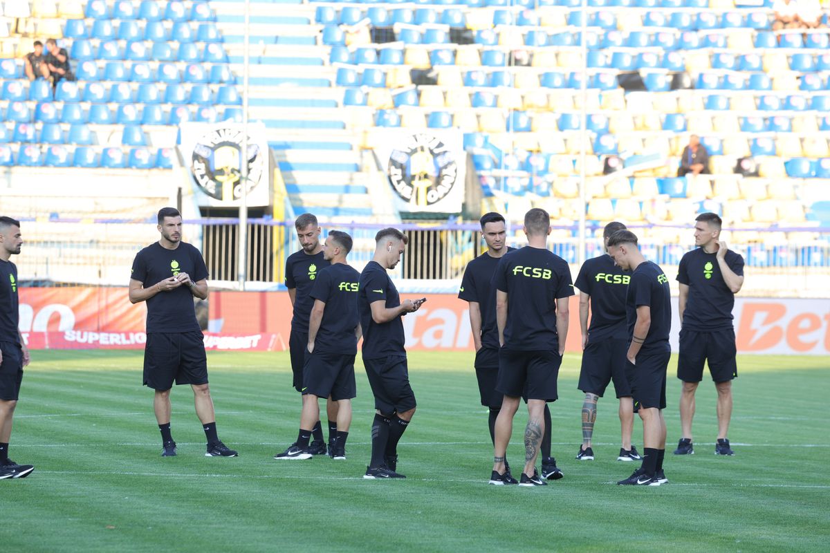 FCSB, prima victorie a sezonului în Superligă! Petrolul a irosit mai multe șanse monumentale în prima repriză