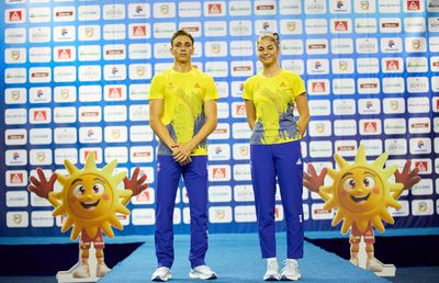 Coincidență remarcabilă! La 60 de ani după ce bunicul ei a fost portdrapelul României, o baschetbalistă va conduce delegația tricoloră la FOTE