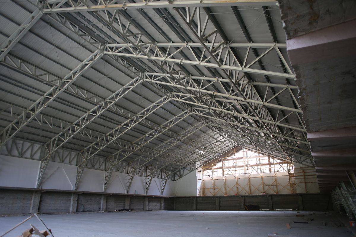 GALERIE FOTO Nestemata din Bucegi! Un patinoar fabulos e la câteva luni de inaugurare la Cheile Grădiștei! Cum arată