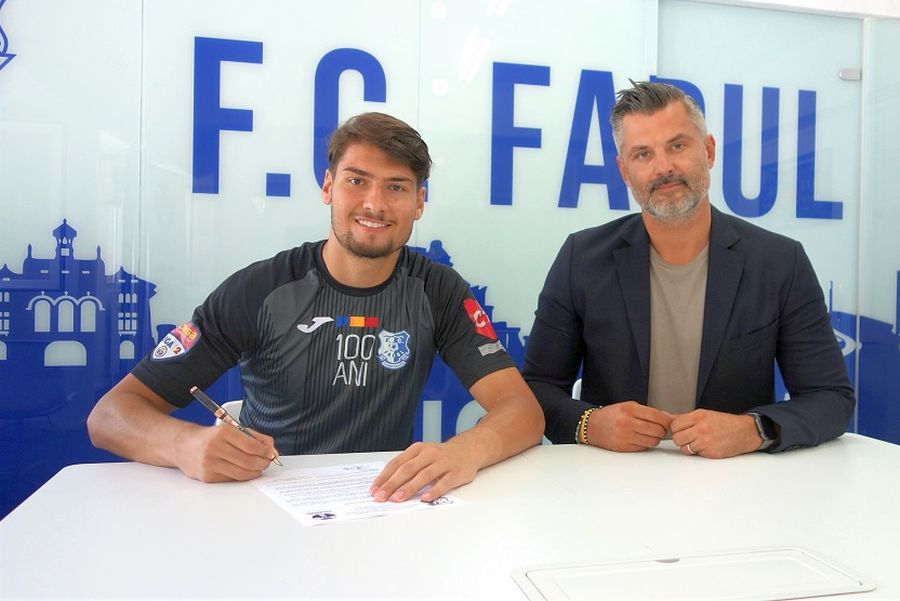 OFICIAL Dinamo s-a mai despărțit de un jucător » Fotbalistul a semnat deja cu noua echipă