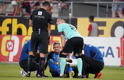 Patronul CSU Craiova, acuzații grave: „Arbitrul a comis un act criminal! Pesemne că vor să rezolve campioana înainte de play-off”