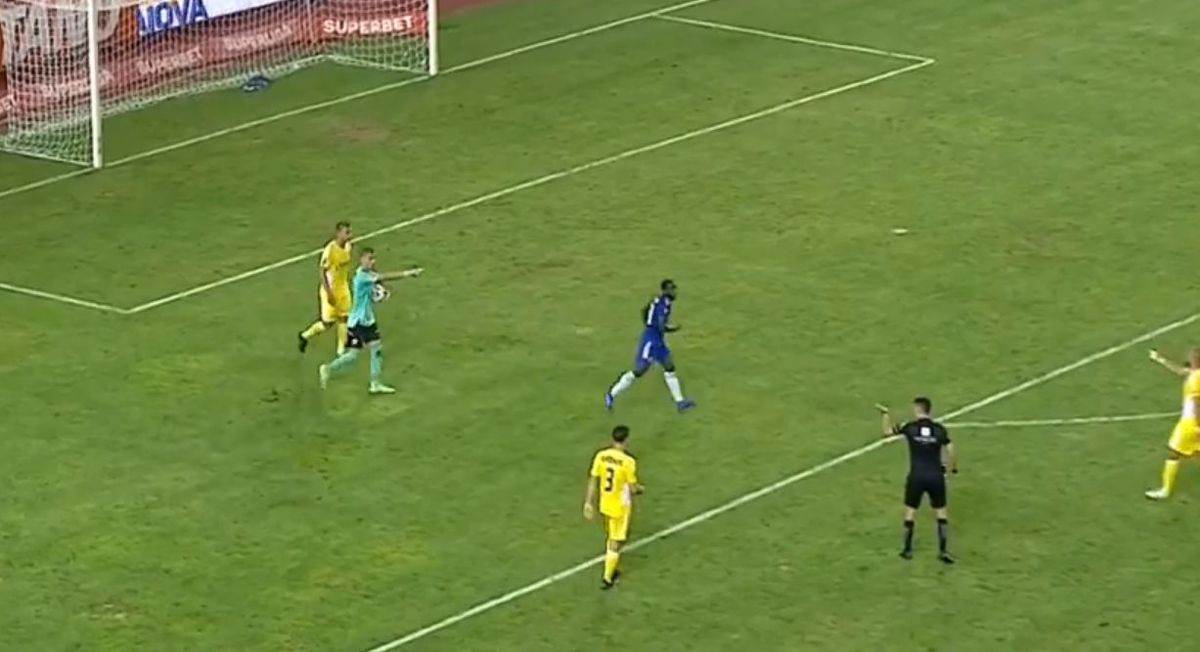 Inacceptabil! Portarul Petrolului, înjurătură rasistă la adresa lui Sidibe » „Mi-e greu să spun ce aș face cu un astfel de om dacă aș fi antrenor”