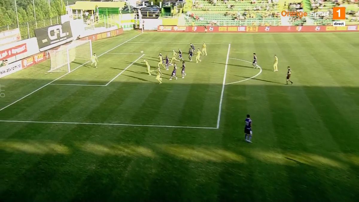 CS Mioveni - FC Argeș, întrerupt peste 10 minute din cauza VAR » Deciziile lui Hațegan
