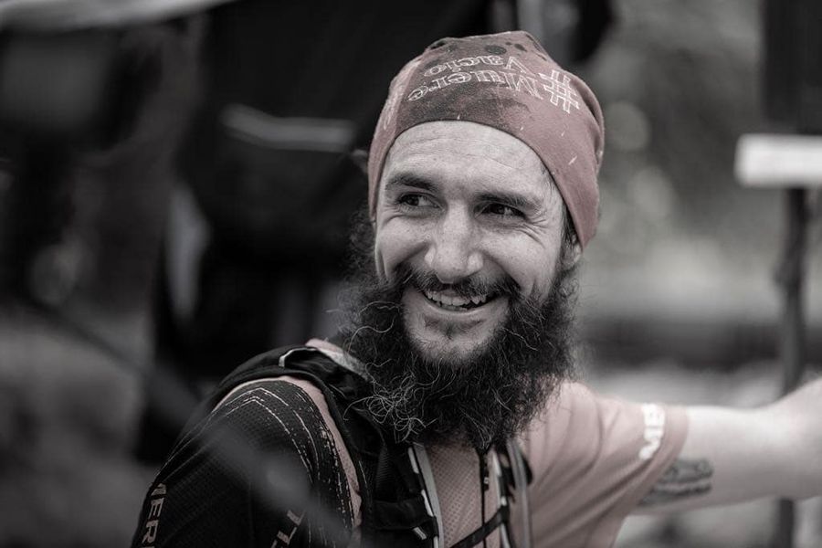 Juan, maratonistul fără stomac, vezică și colon. Campioană europeană între ședințele de chimioterapie + Surpriză pentru Diego