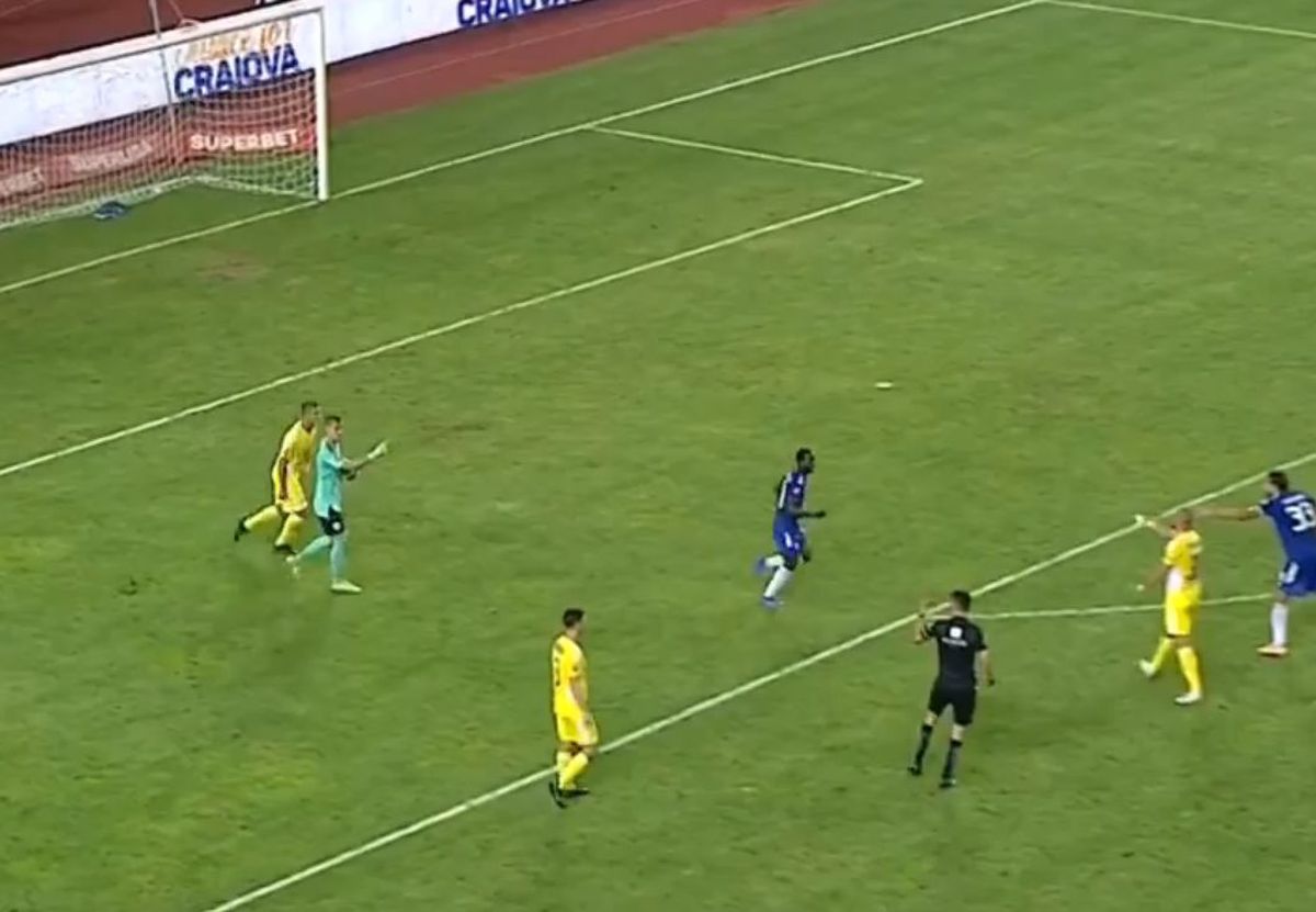 Inacceptabil! Portarul Petrolului, înjurătură rasistă la adresa lui Sidibe » „Mi-e greu să spun ce aș face cu un astfel de om dacă aș fi antrenor”