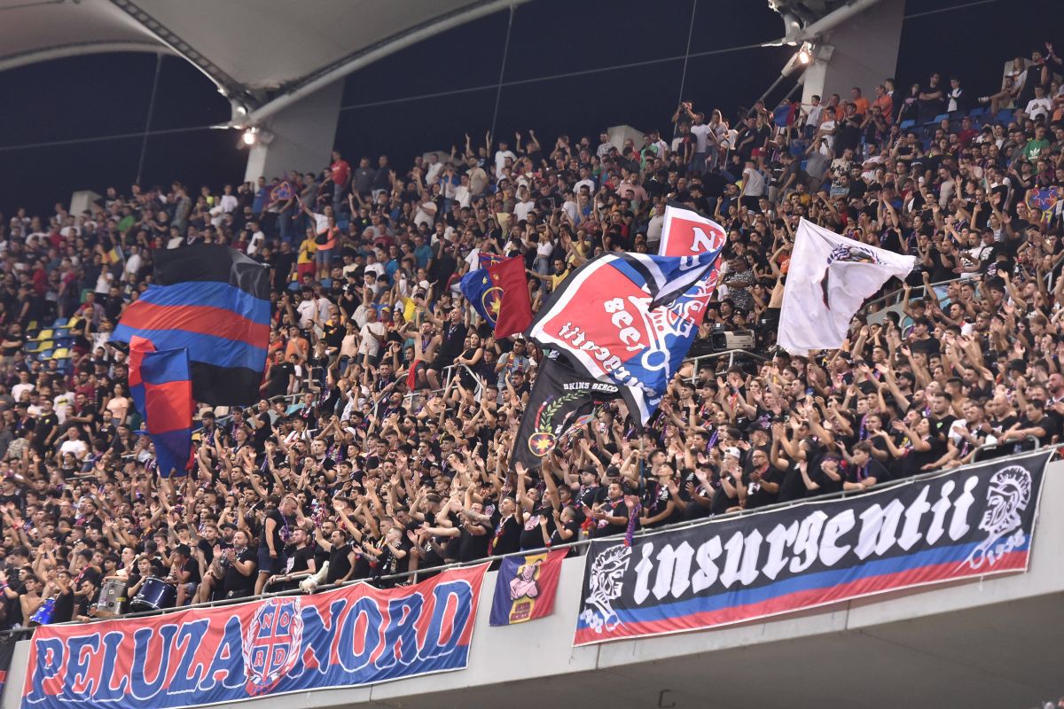 „Mândria roș-albastră” » Atmosferă superbă creată de cei 30.000 de oameni prezenți la FCSB - Viking