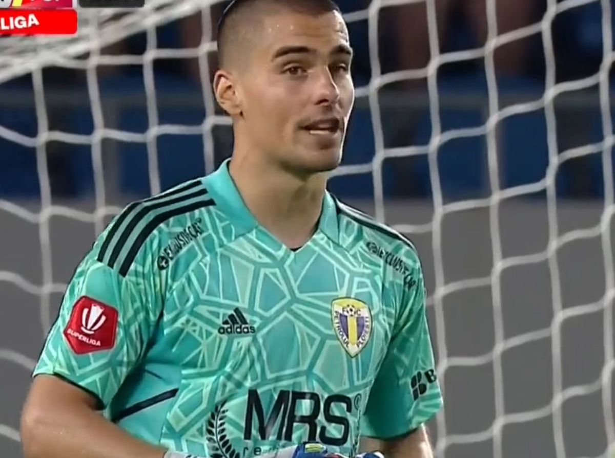 Inacceptabil! Portarul Petrolului, înjurătură rasistă la adresa lui Sidibe » „Mi-e greu să spun ce aș face cu un astfel de om dacă aș fi antrenor”