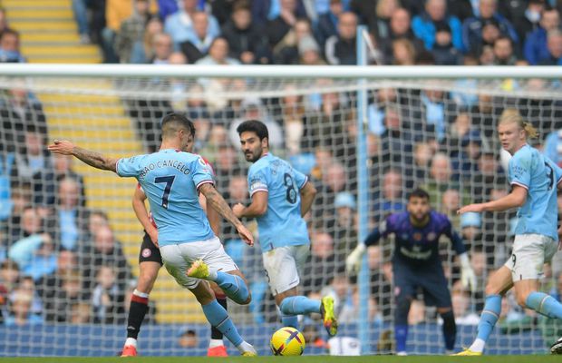 Barcelona aduce încă un superfotbalist de la Manchester City