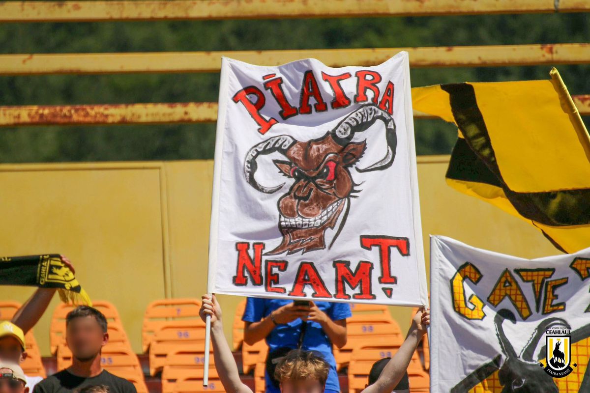 Impresionant: 2.300 de km parcurși de fanii Ceahlăului pentru a-și vedea echipa + Poveste tulburătoare: „Nu a mai apucat să trăiască bucuria promovării”