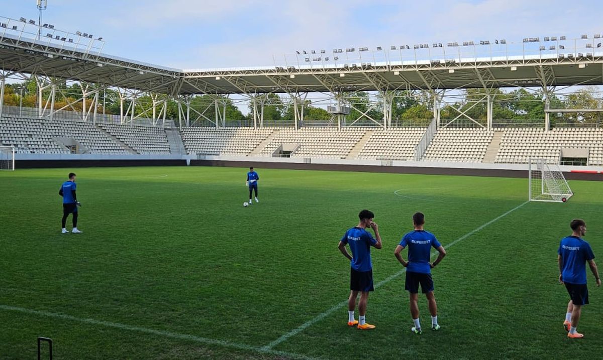 Farul, gata să doboare reduta Giuleștiului! Unde și-a dus Hagi fotbaliștii, cu o zi înainte de meciul cu Rapid