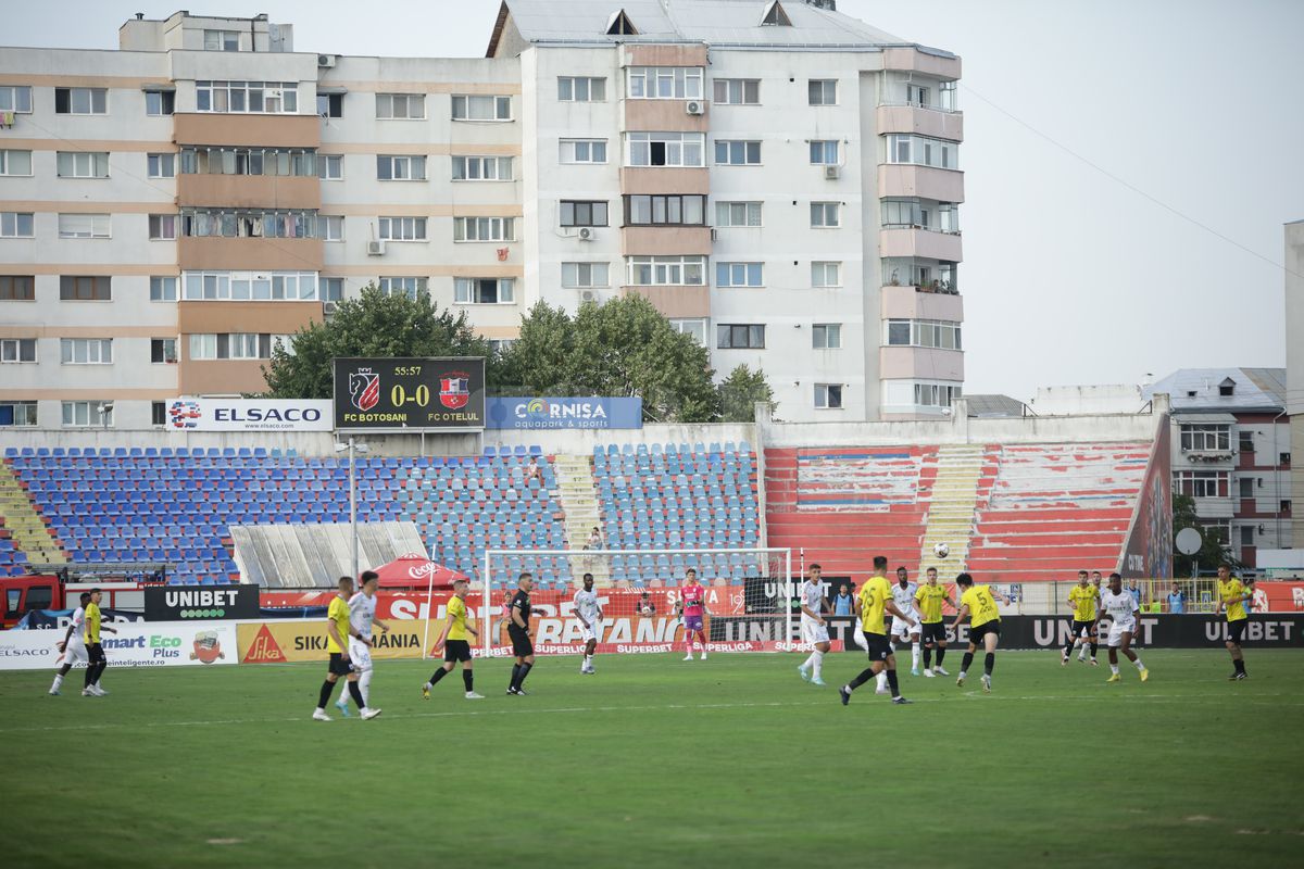 Mihai Roman a urmărit Botoșani - Oțelul de la balcon