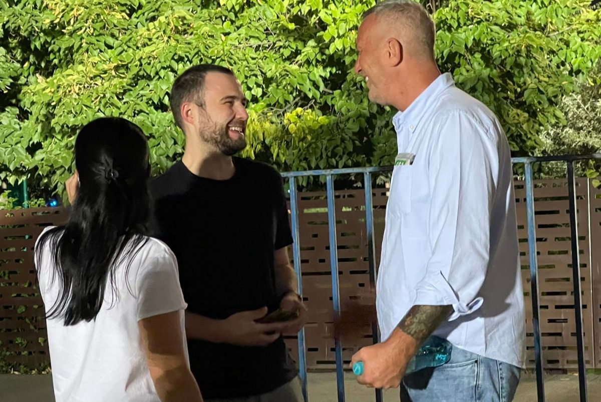 Ce nu s-a văzut la TV » 7 detalii de la Voluntari - Dinamo: fostul acționar a venit la meci cu bolidul de jumătate de milion de euro + Cum a apărut Vlad Iacob