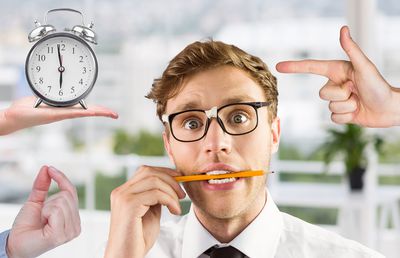 Timpul, un factor critic pentru cheltuieli? Rezolvă problema cu un credit de nevoi personale rapid