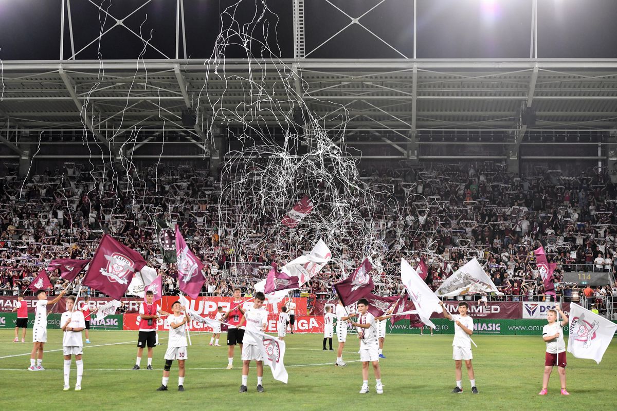 A venit explicația pentru bannerele la adresa lui Marius Șumudică: „Face mai mult rău decât bine”