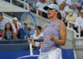 Iga Swiatek, triumfătoare la Cincinnati, a revenit pe poziția secundă în clasamentul mondial: „Wim m-a convins să joc diferit”