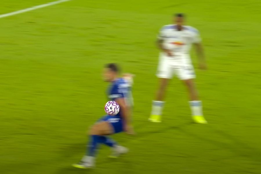 Epilog cu scandal » Au contestat penalty-ul din care s-a făcut diferența în Leeds - Everton, la debutul lui Grealish