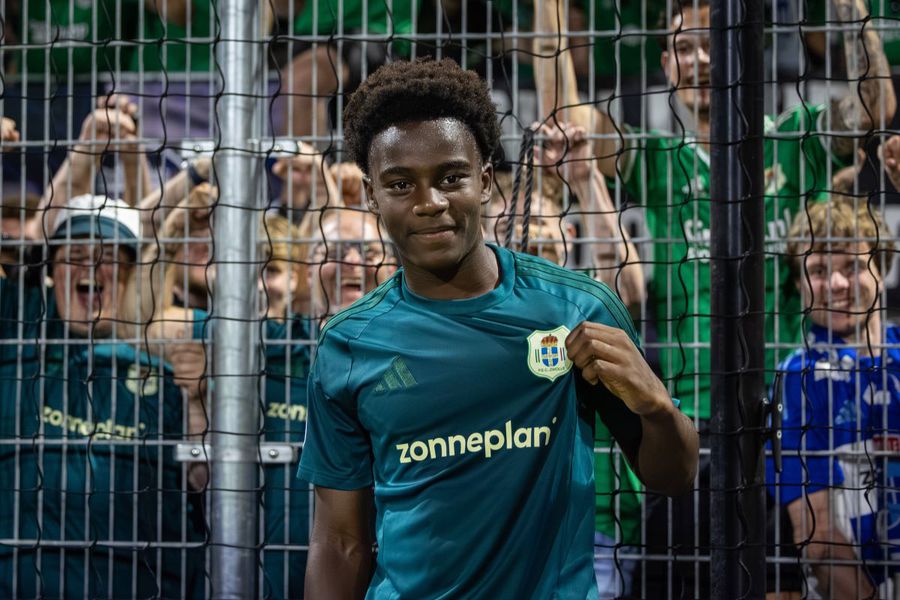 Recordul a căzut după 66 de ani » Vârsta neverosimilă la care a debutat un fotbalist în campionatul Olandei!