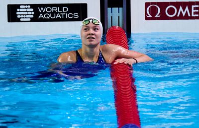 Patru înotători din România au trecut de serii în prima zi la Campionatele Mondiale de juniori de la Otopeni