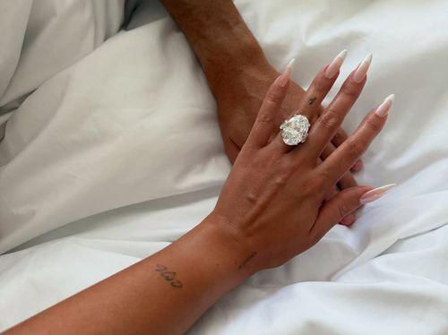 Imaginea cu inelul pe care Georgina Rodriguez a postat-o pe Instagram după ce Cristiano Ronaldo a cerut-o de nevastă