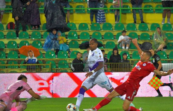 Accidentare horror în Superliga! Jucătorul a fost desfigurat și trebuie să fie operat » Reacția clubului