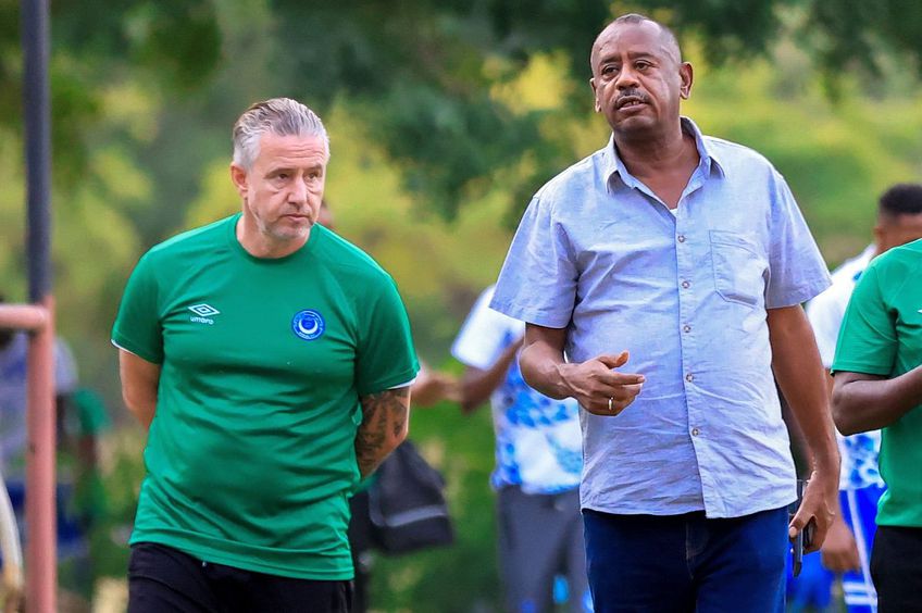 Laurențiu Reghecampf, la Al Hilal // sursă foto: Facebook @ Al Hilal S.C