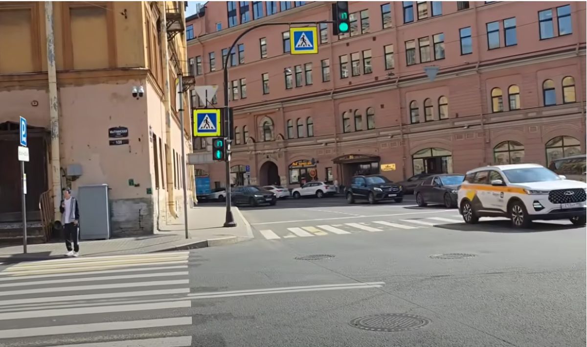 Un celebru vlogger român, șocat de ce a văzut pe străzile din Rusia: „Sunt multe, peste tot!”