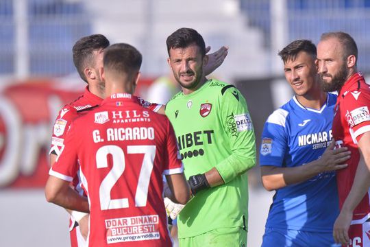 Cătălin Straton s-a transferat de la Dinamo la rivala FCSB. Portarul în vârstă de 30 de ani devine al 15-lea fotbalist care evoluează pentru Dinamo, FCSB și Rapid.