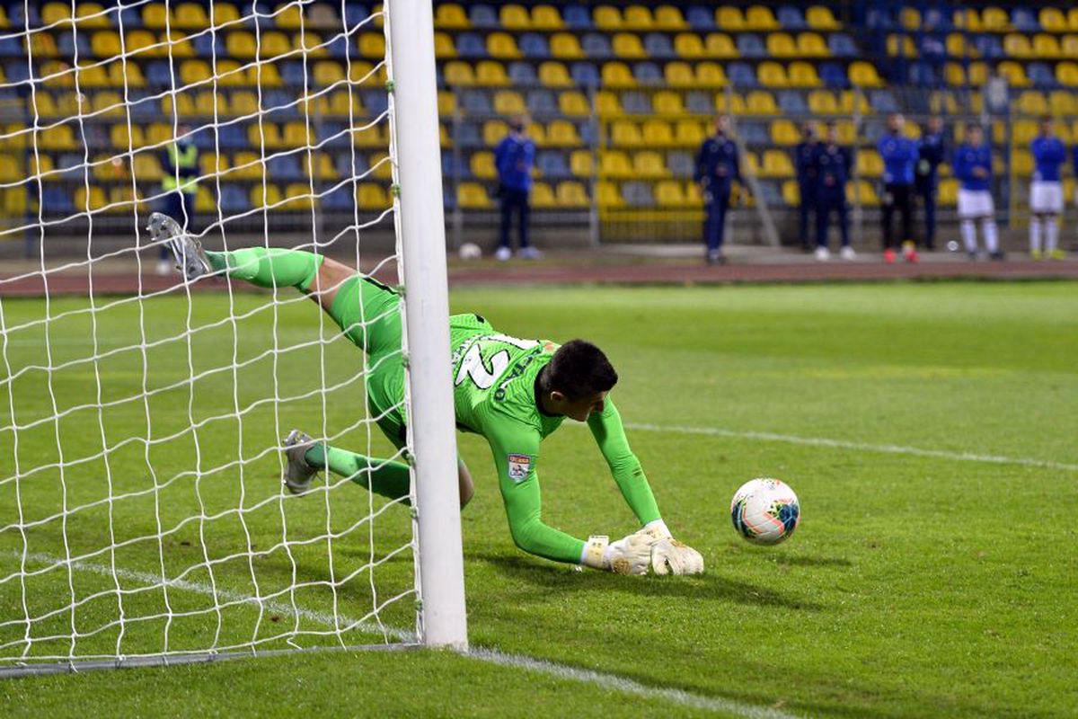 FCSB. Fostul antrenor îi face un portret amănunțit eroului din meciul cu Topola: „I-aș fi afectat cariera dacă îi făceam asta”