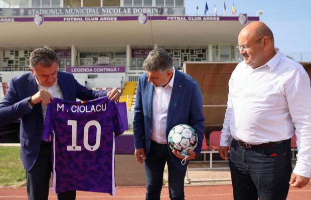 VIDEO De la Nicolae Dobrin la Marcel Ciolacu! Gloriile lui FC Argeș și antrenorul Ionuț Badea, campanie electorală pentru candidatul PSD la Primărie