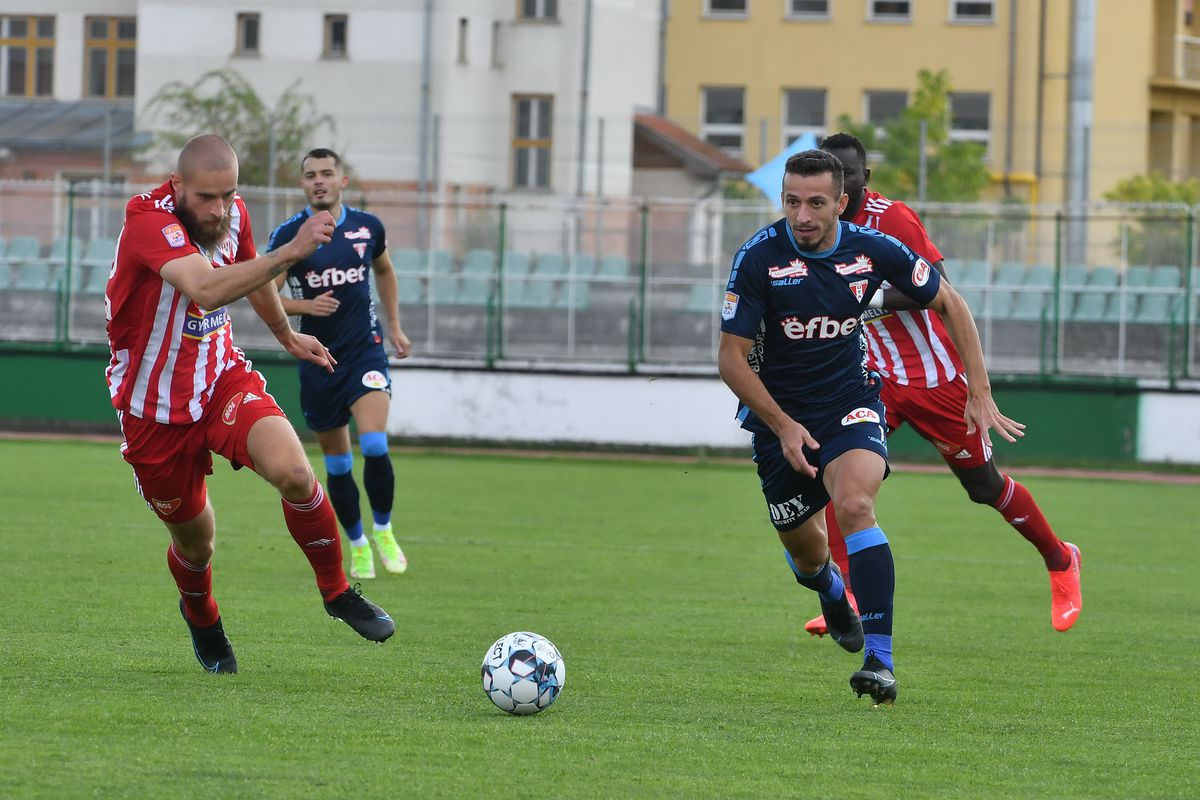 Probleme pentru jucătorul ofertat de FCSB: „Are toxiinfecție alimentară, n-a putut să stea în picioare”