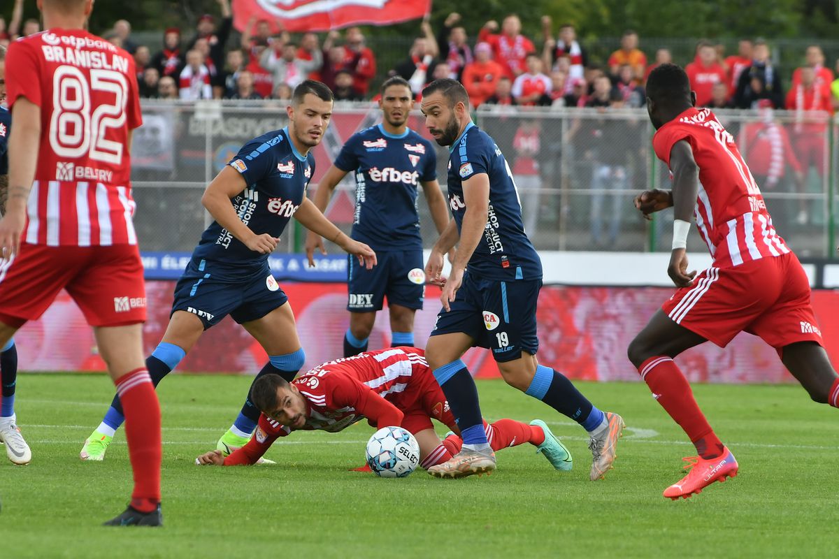 Autorul unei „duble” cu Dinamo, Miculescu spune că e motivat de oferte: „FCSB e o echipă puternică”