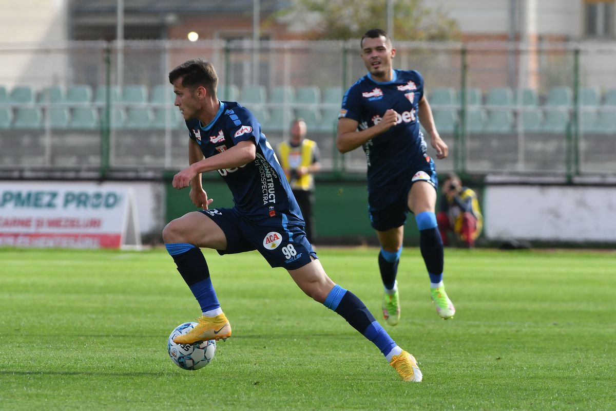 Autorul unei „duble” cu Dinamo, Miculescu spune că e motivat de oferte: „FCSB e o echipă puternică”