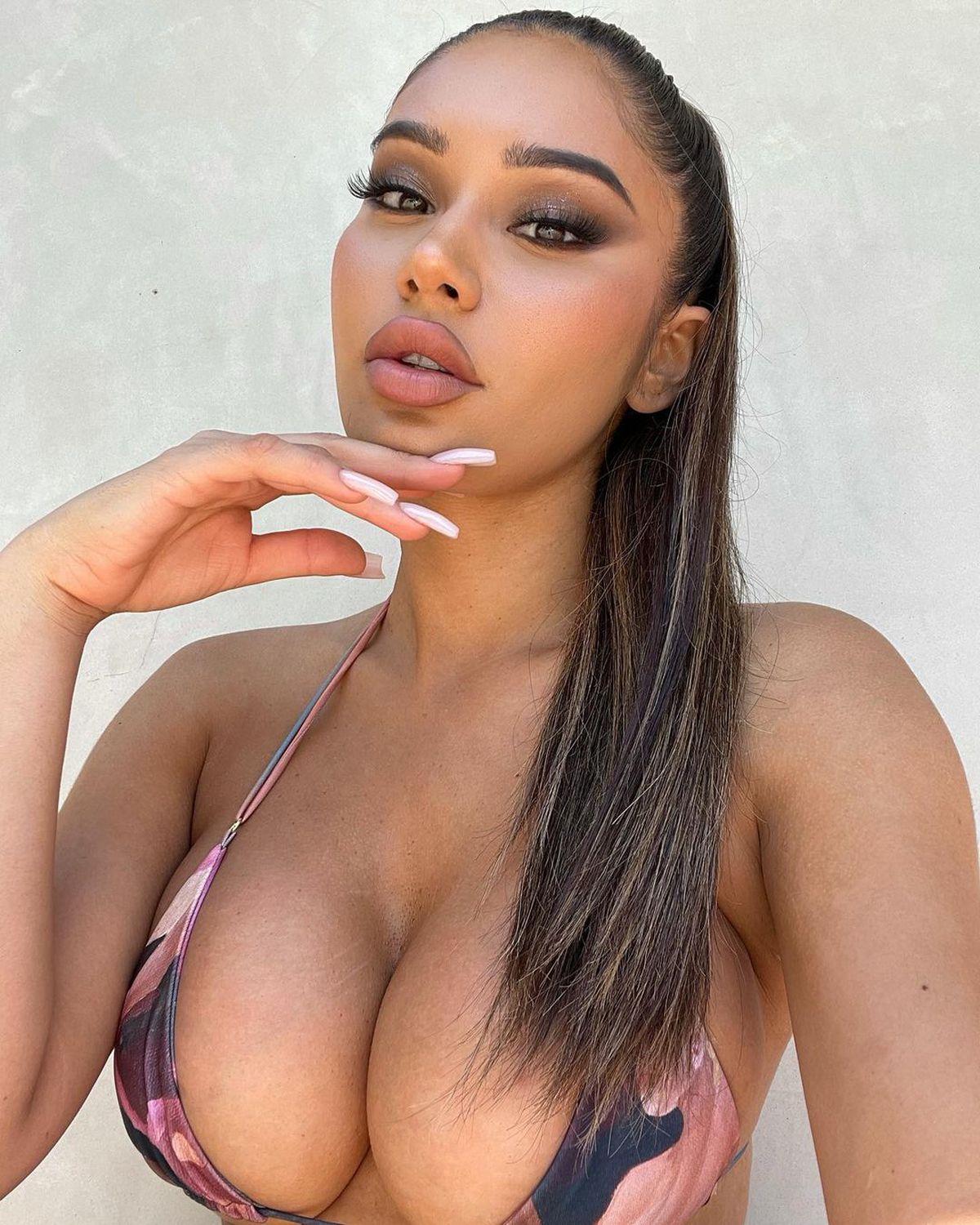 Fotomodelul cu care Lewis Hamilton a plecat de la petrecerea Met Gala 2021