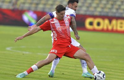 Probleme pentru jucătorul ofertat de FCSB: „Are toxiinfecție alimentară, n-a putut să stea în picioare”