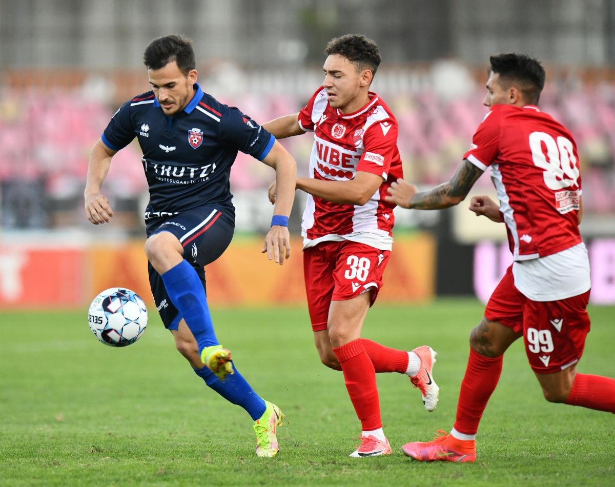 Ca la ei acasă! Cum a sărbătorit FC Botoșani victoria cu Dinamo » Imagini din vestiar