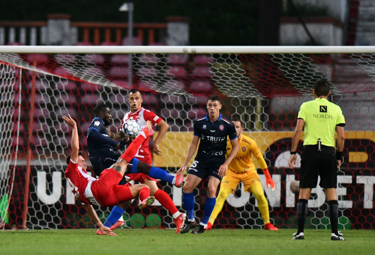 Ca la ei acasă! Cum a sărbătorit FC Botoșani victoria cu Dinamo » Imagini din vestiar