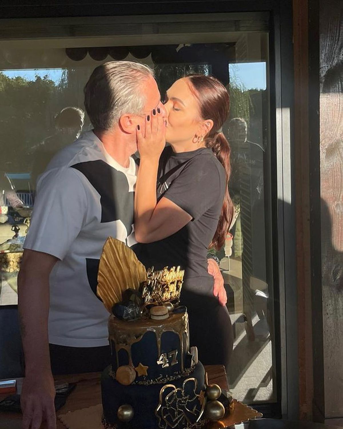 Reacția Aneimaria Prodan, după ce Laurențiu Reghecampf a devenit tată a patra oară: „Să nu îi părăsească și pe aceștia”