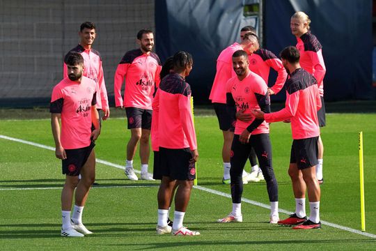 Jucătorii lui Manchester City nu scapă de amenzi // Foto: Imago