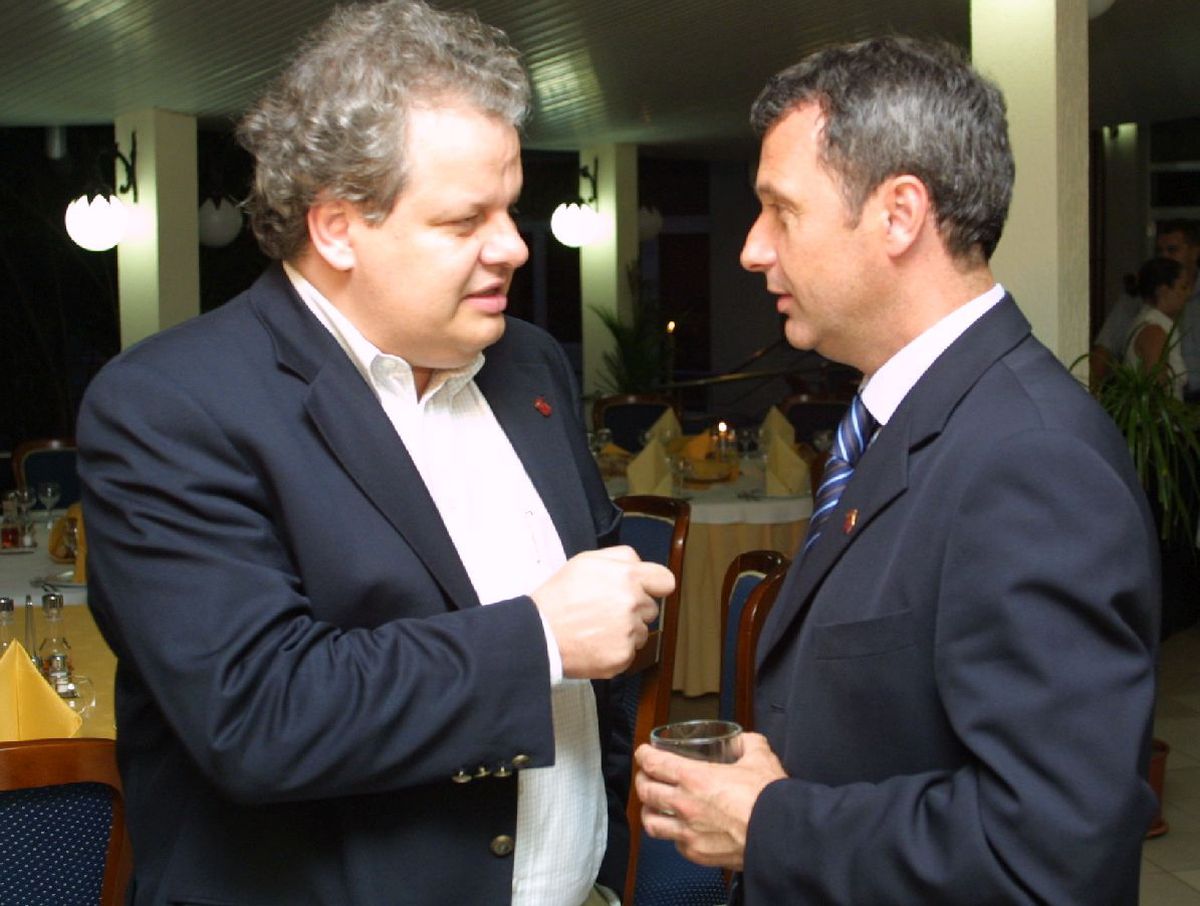 Jean Valvis, apariție rară: „La Rapid e un proiect pe care am încercat să-l fac în 2006” » Ce impresie i-a lăsat Șucu: așteaptă apelul boss-ului din Giulești