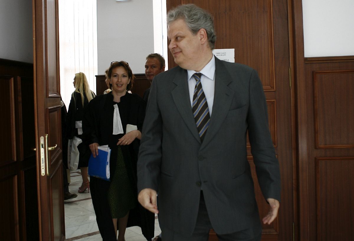 Jean Valvis, apariție rară: „La Rapid e un proiect pe care am încercat să-l fac în 2006” » Ce impresie i-a lăsat Șucu: așteaptă apelul boss-ului din Giulești