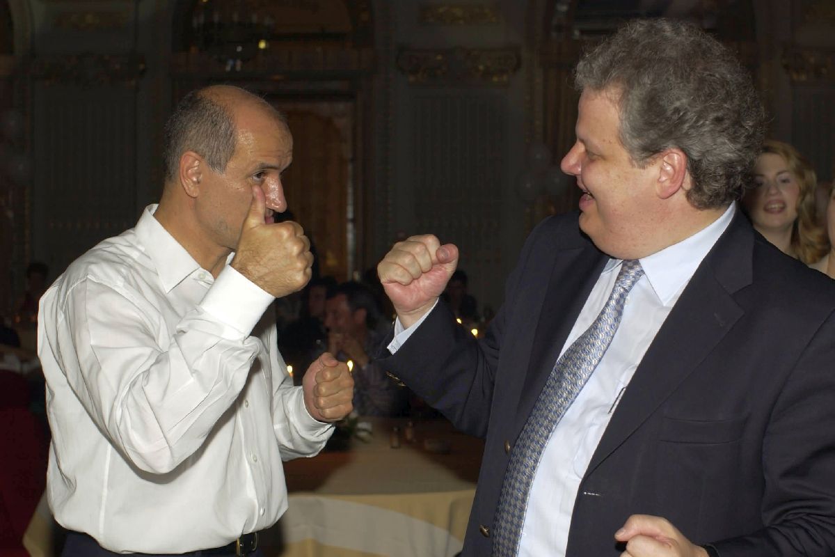 Jean Valvis, apariție rară: „La Rapid e un proiect pe care am încercat să-l fac în 2006” » Ce impresie i-a lăsat Șucu: așteaptă apelul boss-ului din Giulești