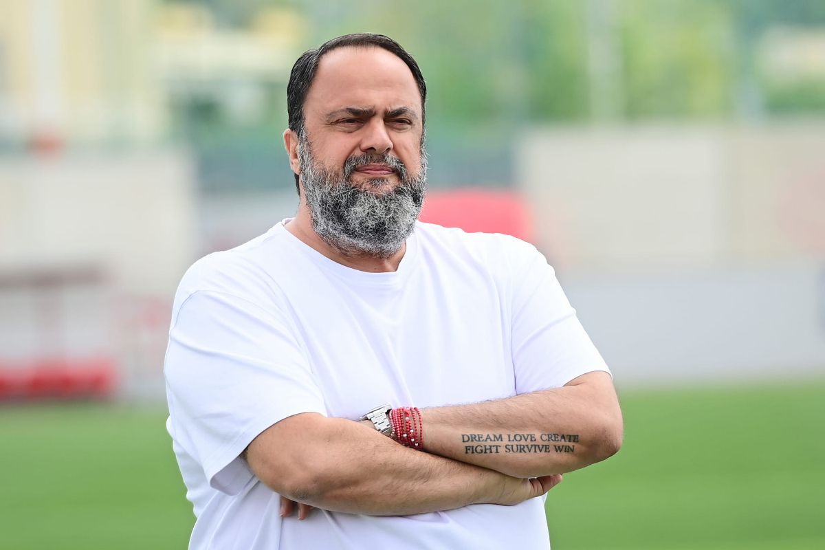 Olympiacos, viitoarea adversară a lui FCSB, a adus preotul în cantonament