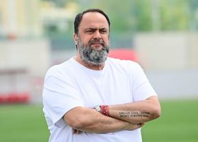 Patronul lui Nottingham Forest, furios pe antrenorul echipei după ce acesta a spus că cei doi nu se înțeleg