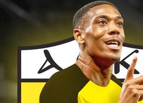 Fanii lui AEK Atena l-au întâmpinat pe Anthony Martial la aeroport cu o atmosferă de senzație