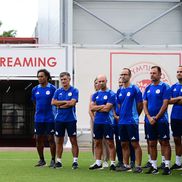 Din staff-ul lui Olympiacos face parte și legendarul Christian Karembeu. Foto: Olympiacos.org